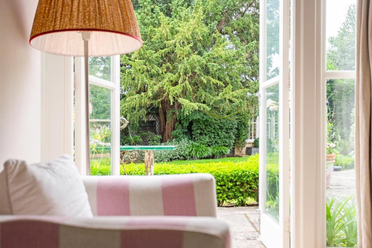 The Annexe - Beautiful Apartment With Garden Close To Heathrow And Windsor Staines-upon-Thames Exteriér fotografie